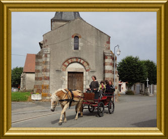 voor de kerk